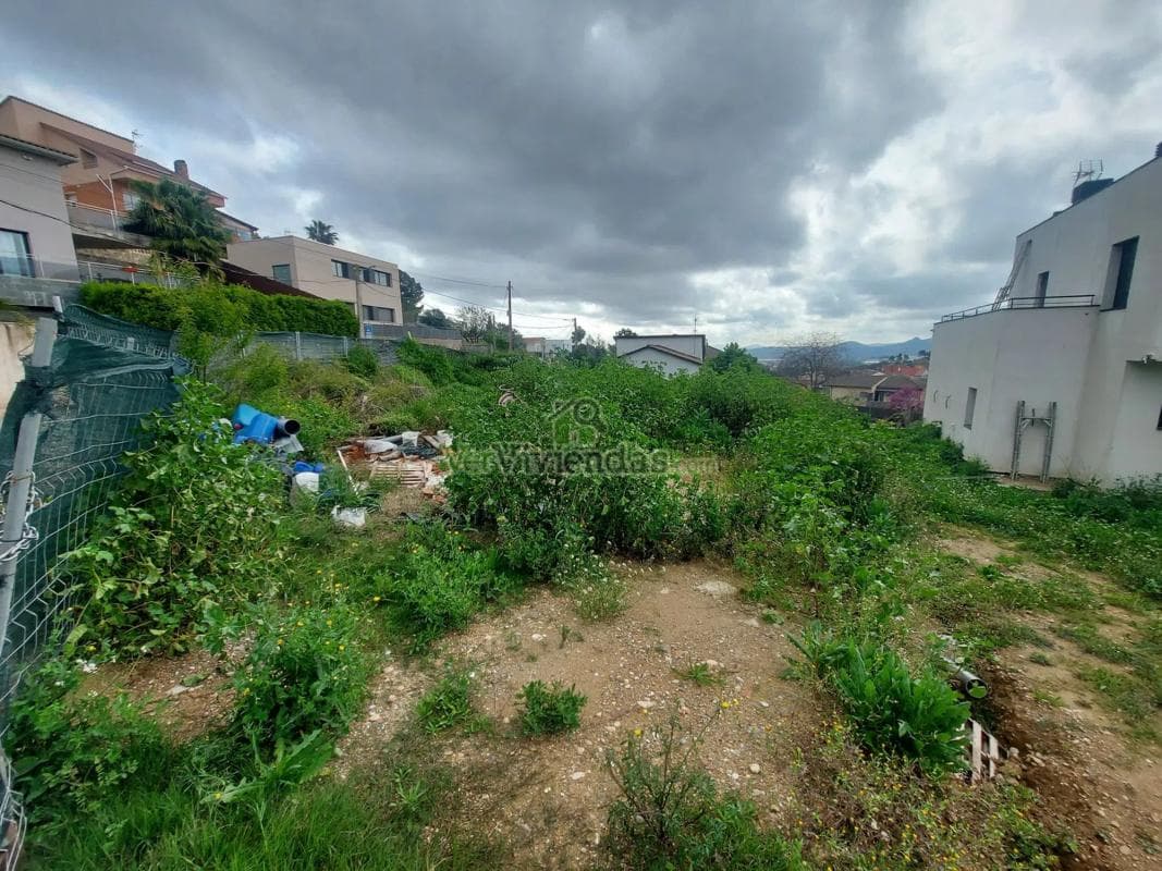 Terreno en venta en Sant esteve Sesrovires, Barcelona photo 2