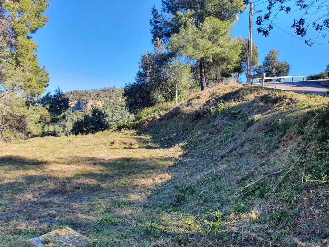 Terreno en venta en Castellví de Rosanes, Barcelona photo 5