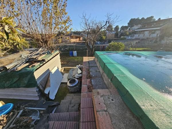 Terreno en calle Segre photo 2