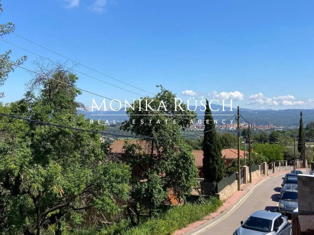 Terreno en venta en Castellví de Rosanes, Barcelona photo 5