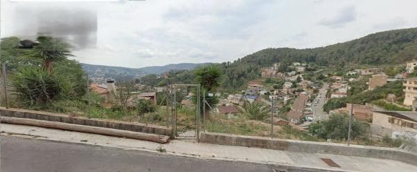 Terreno en calle Puigmal thumbnail 2