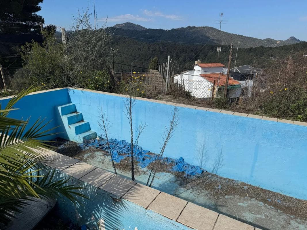 Terreno en venta en Corbera de Llobregat, Barcelona photo 4