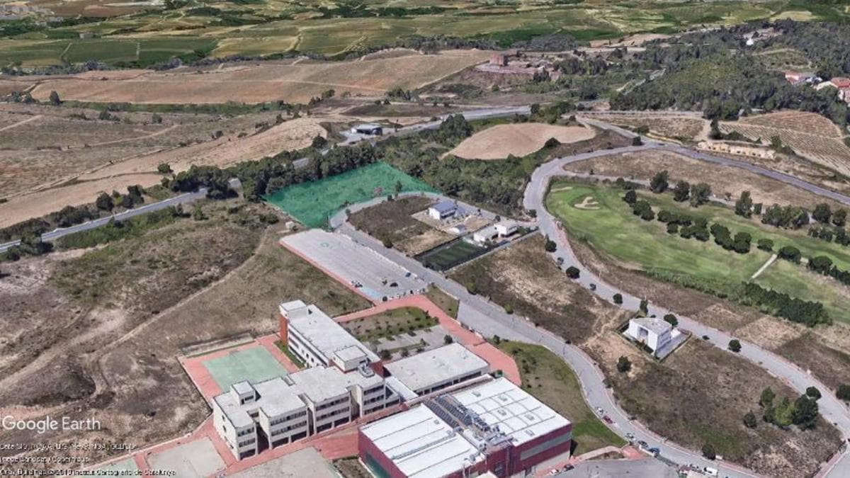 Terreno en venta en Sant esteve Sesrovires, Barcelona photo 3