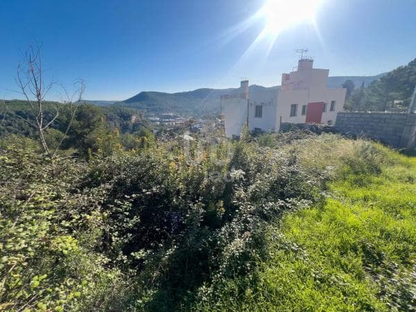 Terreno en Vallirana photo 1