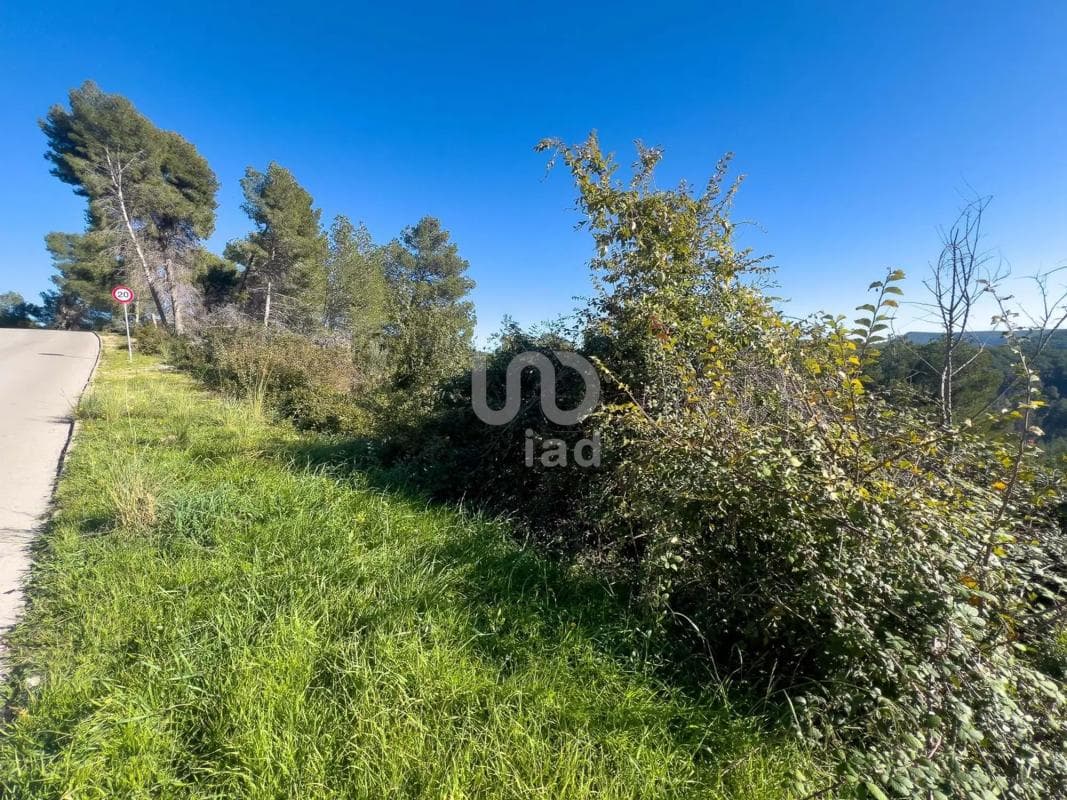 Terreno en venta en Vallirana, Barcelona photo 2