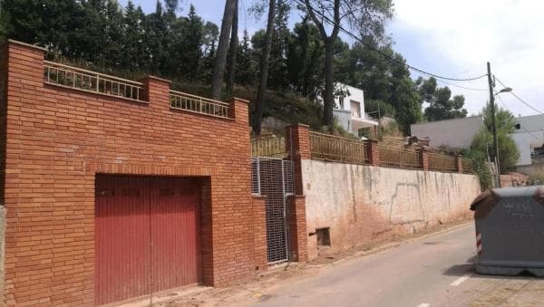 Terreno en via Abadia de Montserrat thumbnail 1