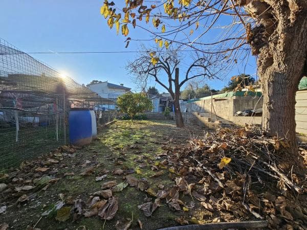 Terreno en calle Segre photo 1
