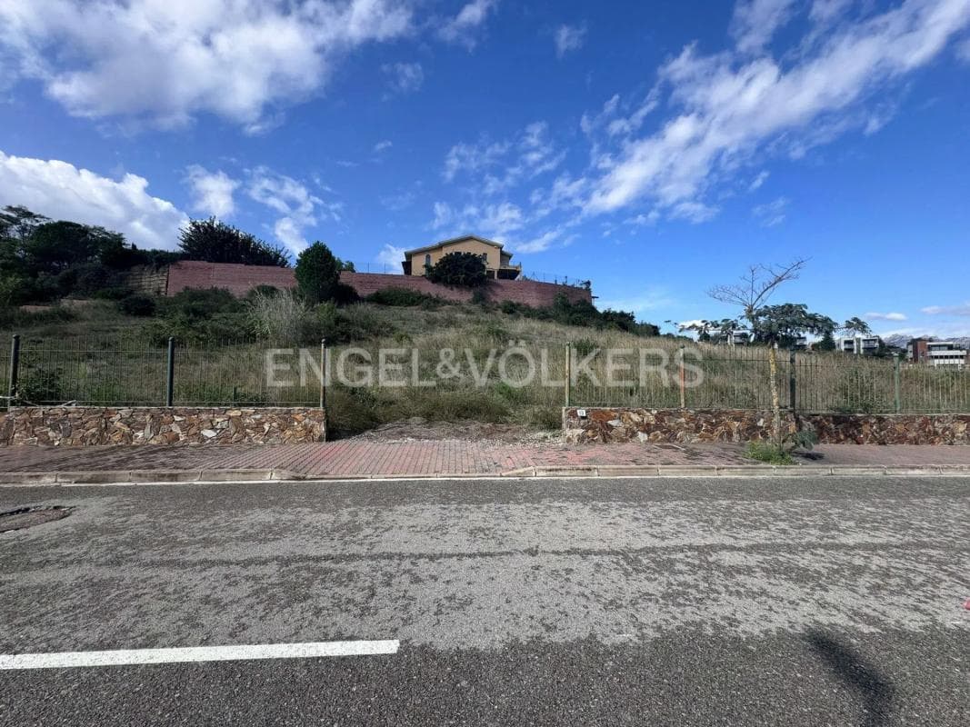Terreno en venta en Sant esteve Sesrovires, Barcelona photo 3