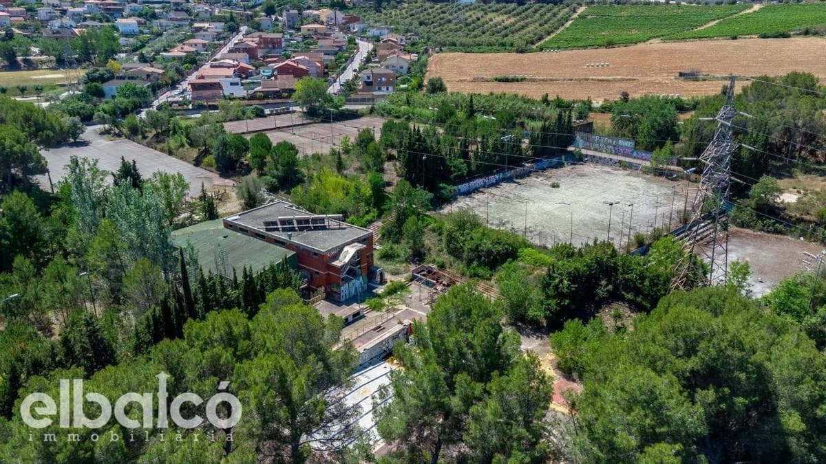 Terreno en venta en Sant esteve Sesrovires, Barcelona photo 5