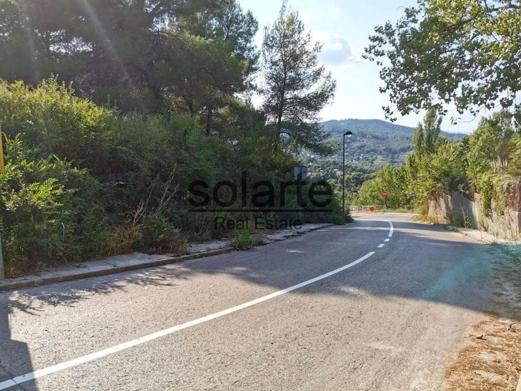 Terreno en venta en Corbera de Llobregat, Barcelona photo 3