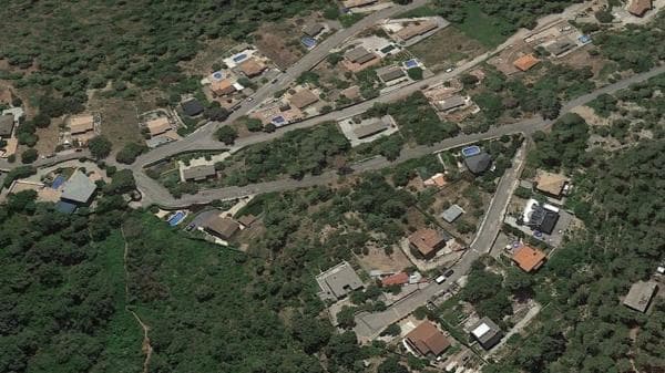 Terreno en calle del Castanyer thumbnail 2