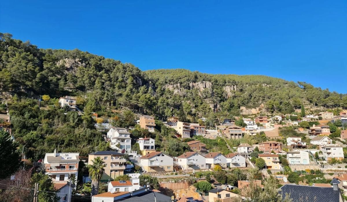 Terreno en venta en Vallirana, Barcelona photo 5