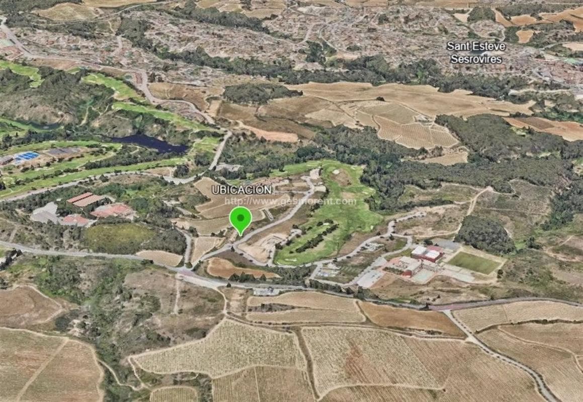 Terreno en venta en Sant esteve Sesrovires, Barcelona photo 2