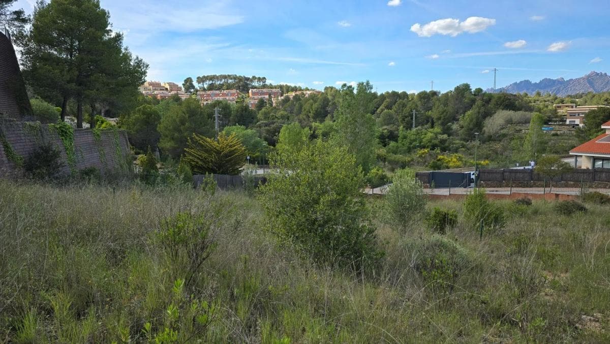 Terreno en venta en Sant esteve Sesrovires, Barcelona photo 3
