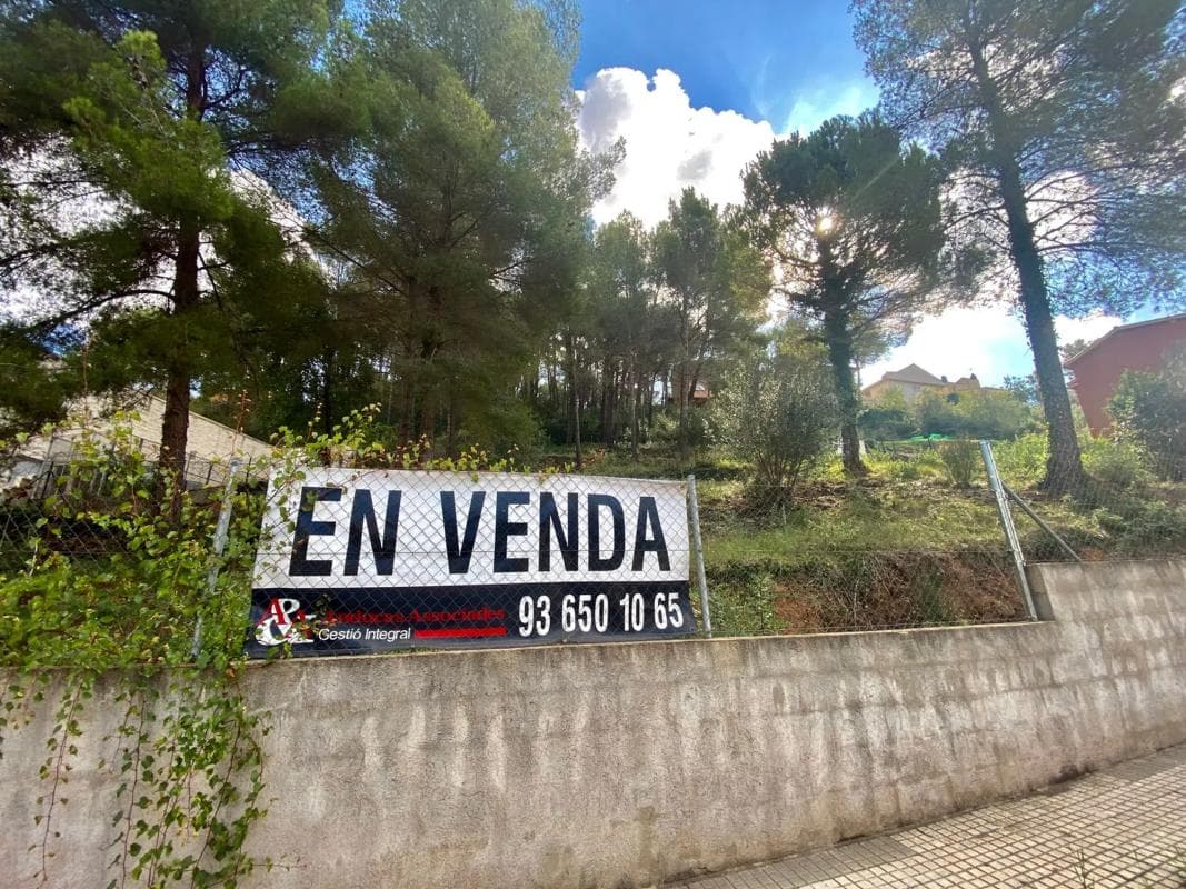 Terreno en venta en Corbera de Llobregat, Barcelona photo 2
