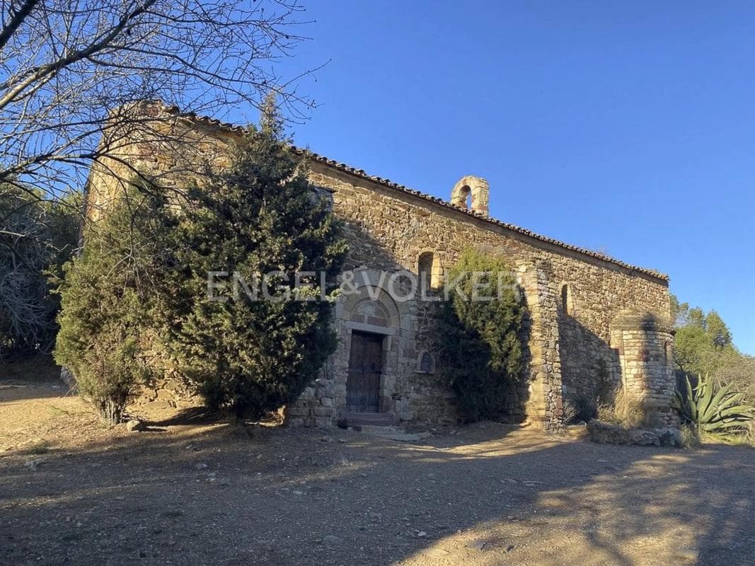 Terreno en venta en El Papiol, Barcelona photo 3