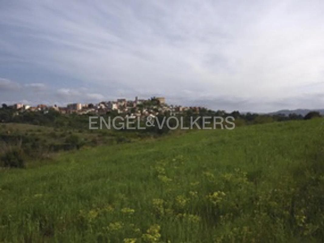 Terreno en venta en El Papiol, Barcelona photo 4