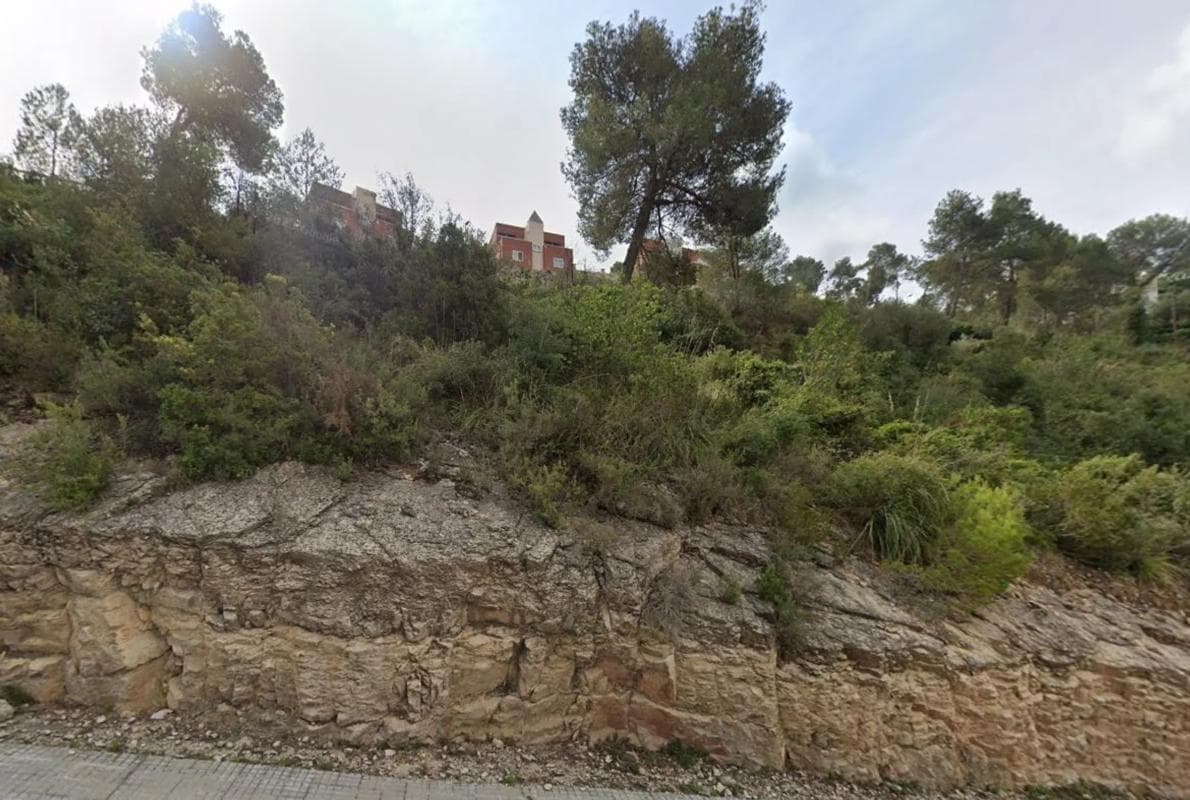 Terreno en venta en Vallirana, Barcelona photo 3