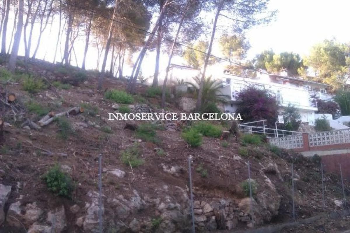 Terreno en venta en Vallirana, Barcelona photo 3