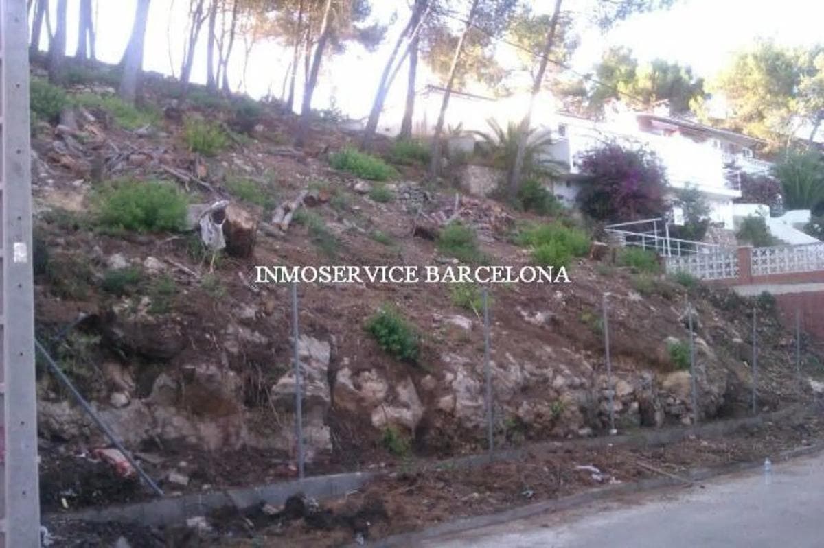 Terreno en venta en Vallirana, Barcelona photo 4