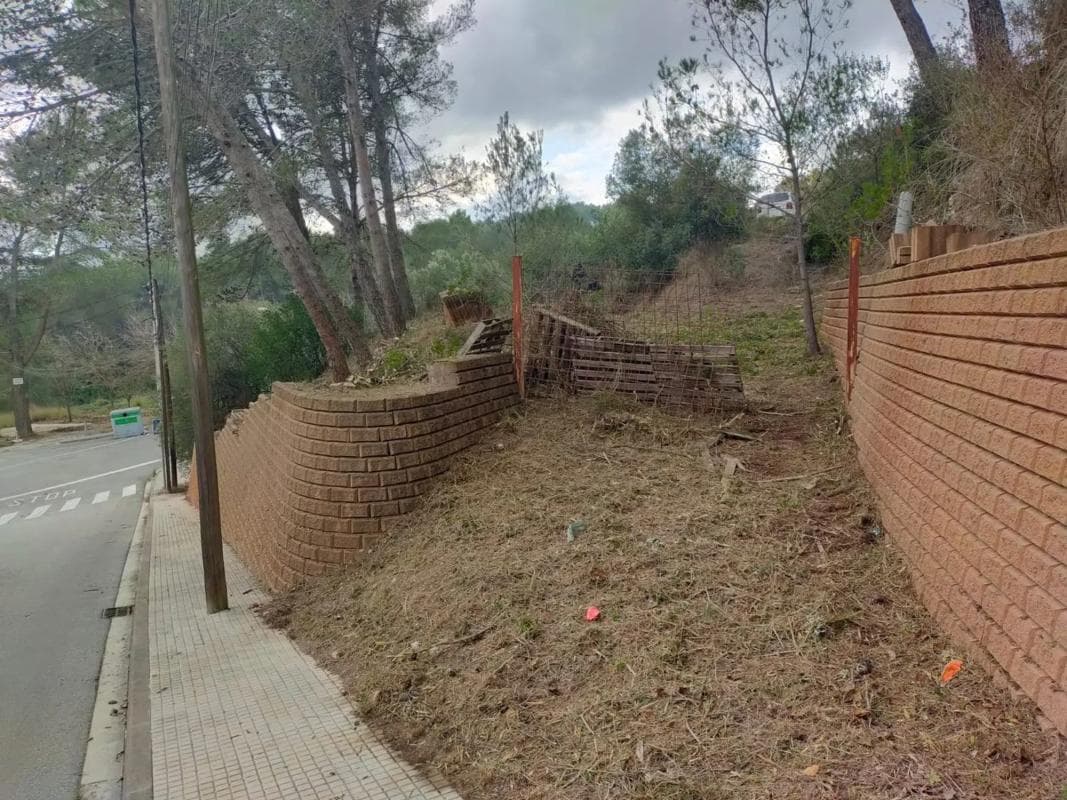 Terreno en venta en Corbera de Llobregat, Barcelona photo 4
