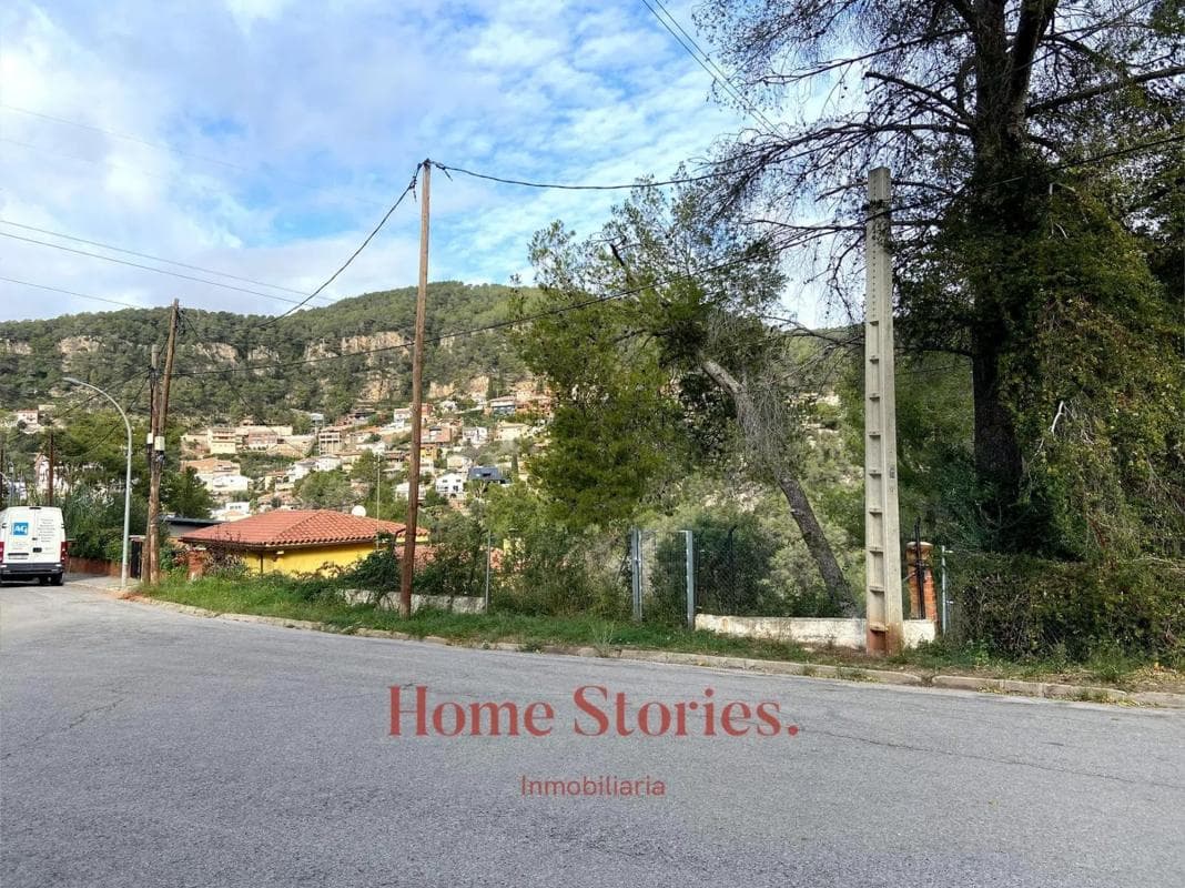 Terreno en venta en Vallirana, Barcelona photo 4
