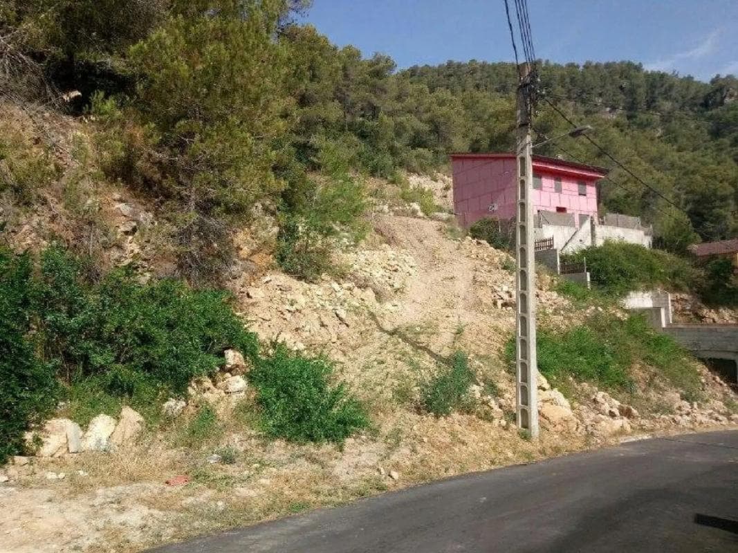Terreno en venta en Vallirana, Barcelona photo 2