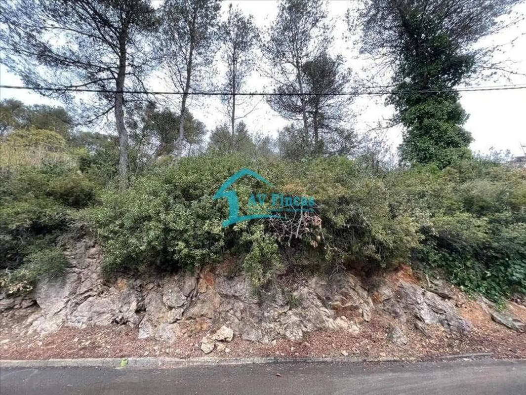 Terreno en venta en Vallirana, Barcelona photo 3