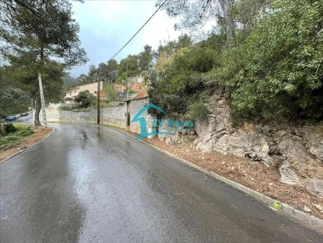 Terreno en venta en Vallirana, Barcelona photo 4