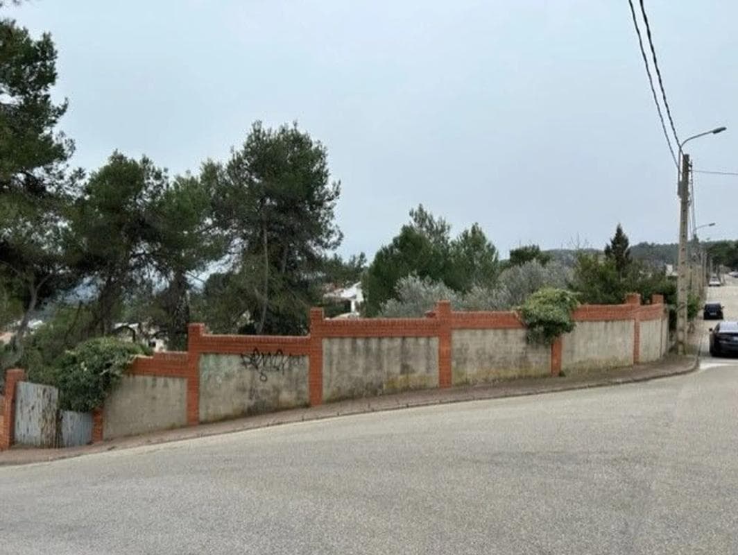Terreno en venta en Vallirana, Barcelona photo 2