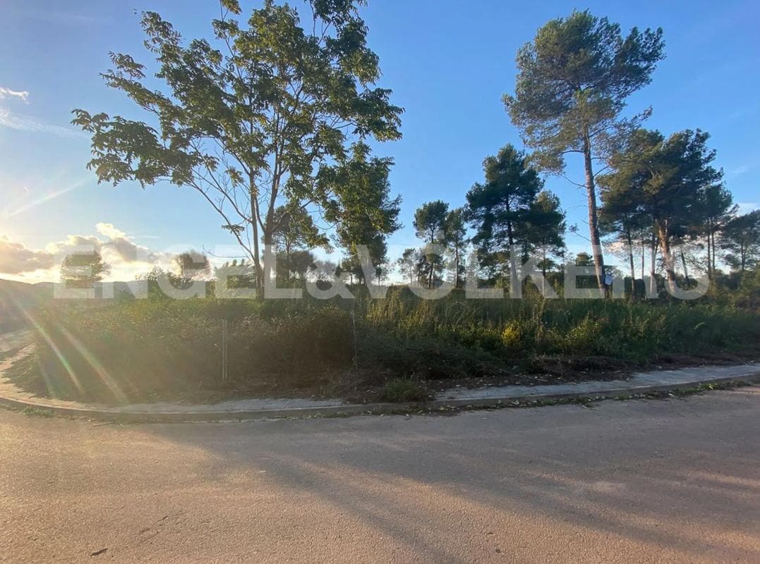 Terreno en venta en Vallirana, Barcelona photo 4