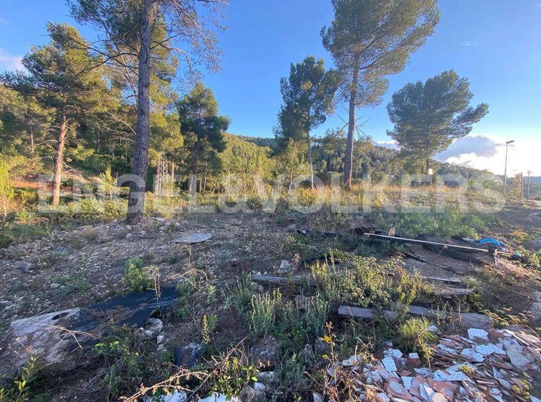 Terreno en venta en Vallirana, Barcelona photo 5
