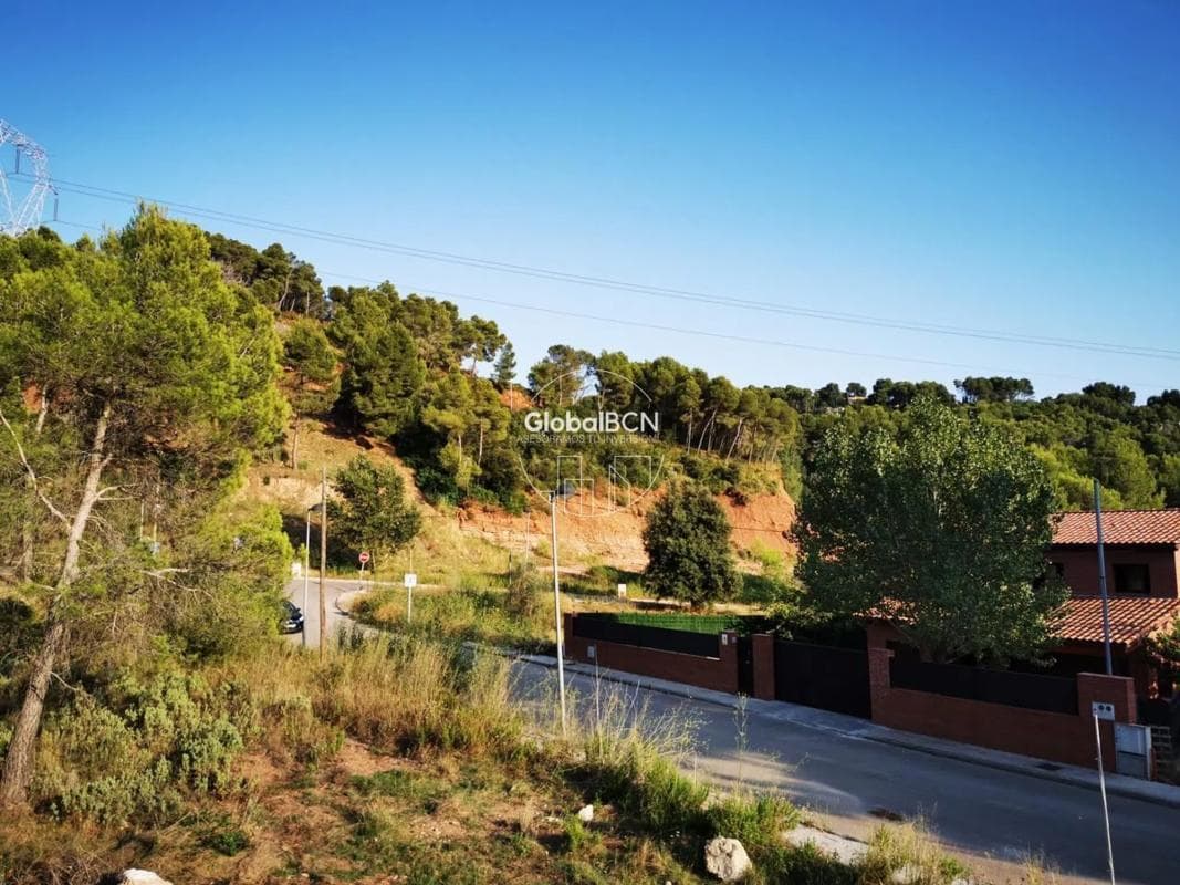 Terreno en venta en Corbera de Llobregat, Barcelona photo 4