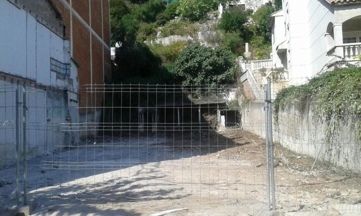 Terreno en venta en Vallirana, Barcelona photo 2