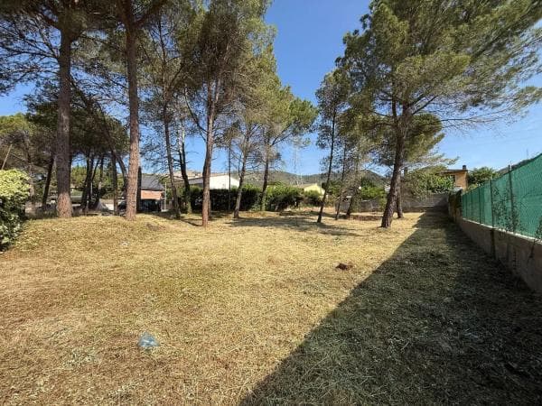 Terreno en calle Besòs photo 1