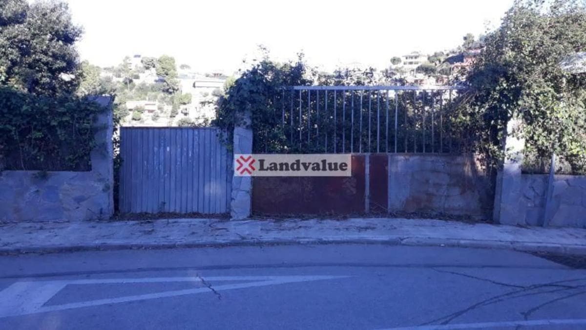 Terreno en venta en Torrelles de Llobregat, Barcelona photo 4