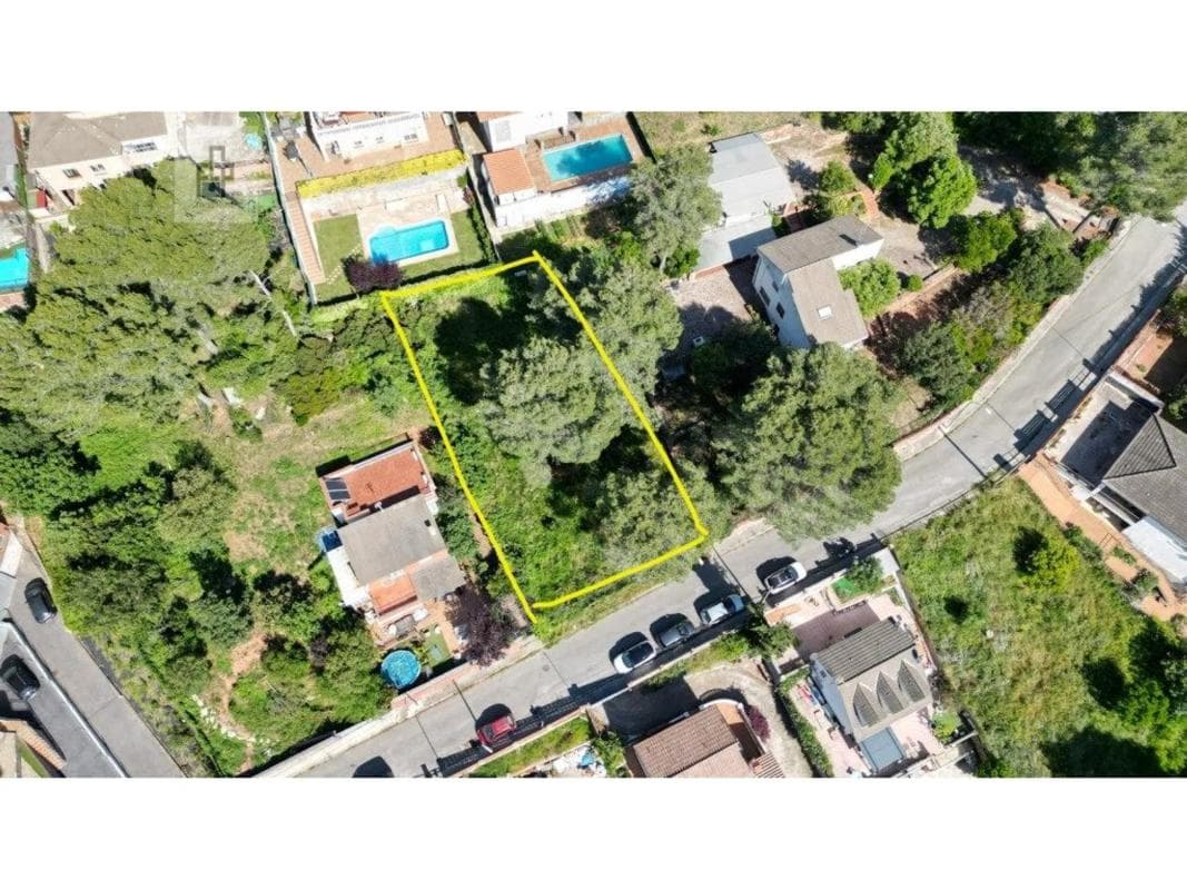 Terreno en venta en Torrelles de Llobregat, Barcelona photo 4