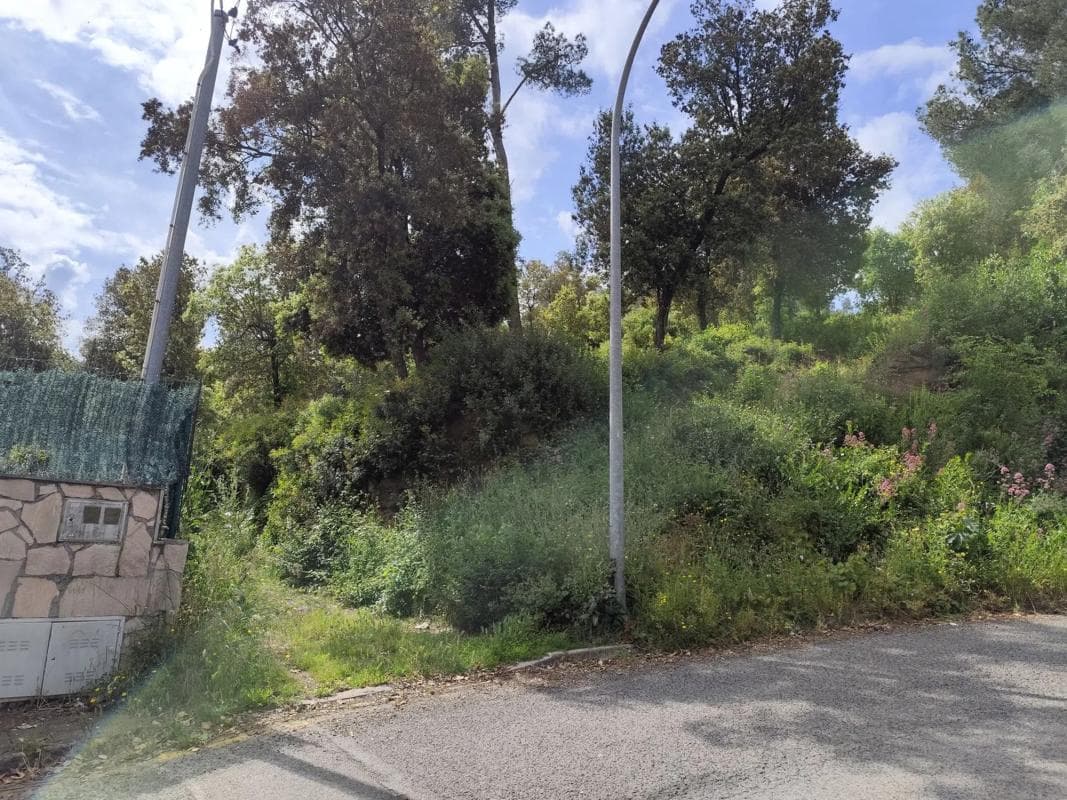 Terreno en venta en Torrelles de Llobregat, Barcelona photo 3