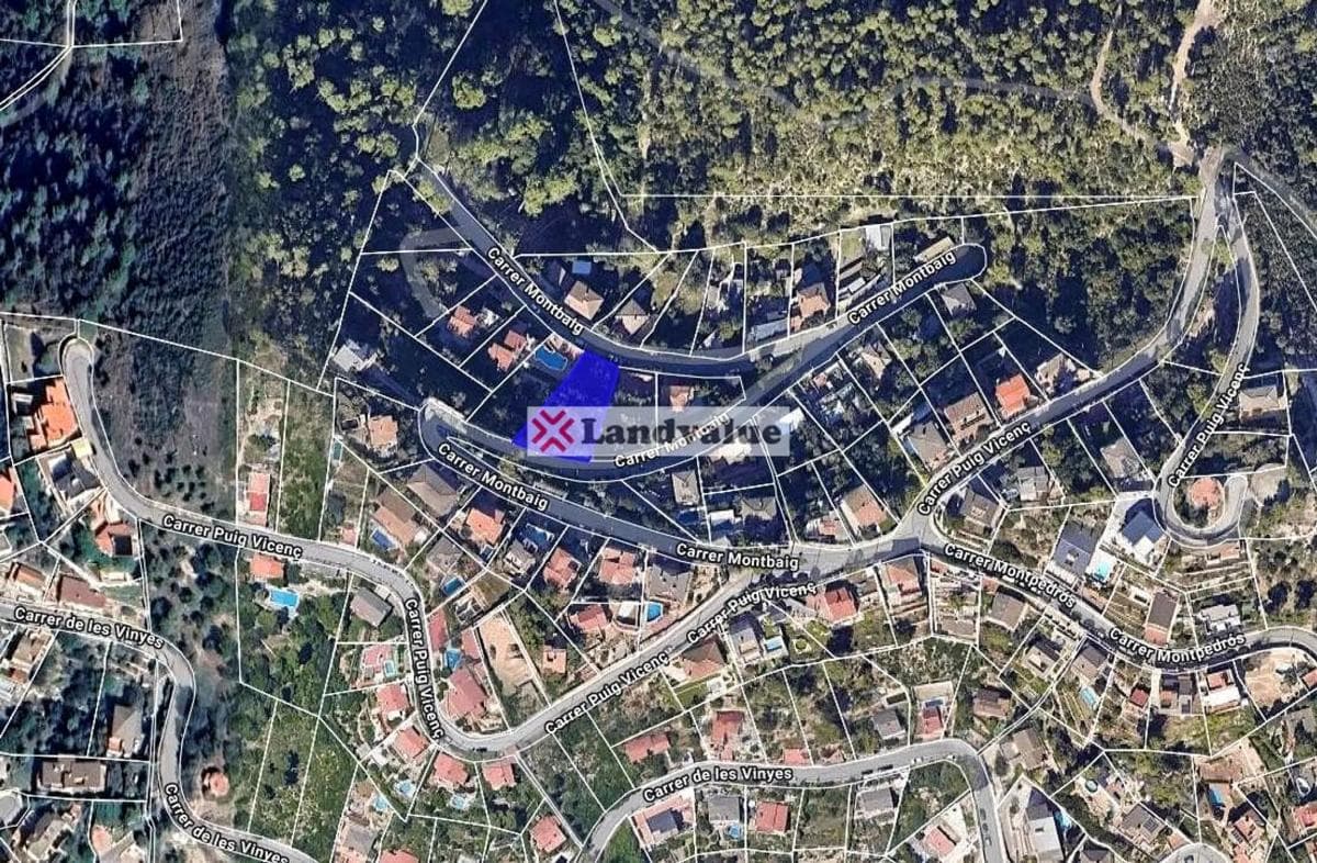 Terreno en venta en Torrelles de Llobregat, Barcelona photo 3