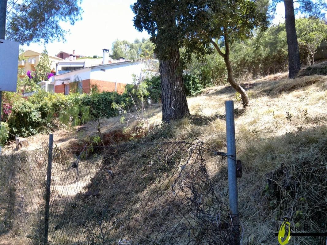 Terreno en venta en Torrelles de Llobregat, Barcelona photo 5