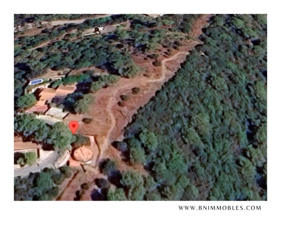 Terreno en venta en Torrelles de Llobregat, Barcelona photo 2