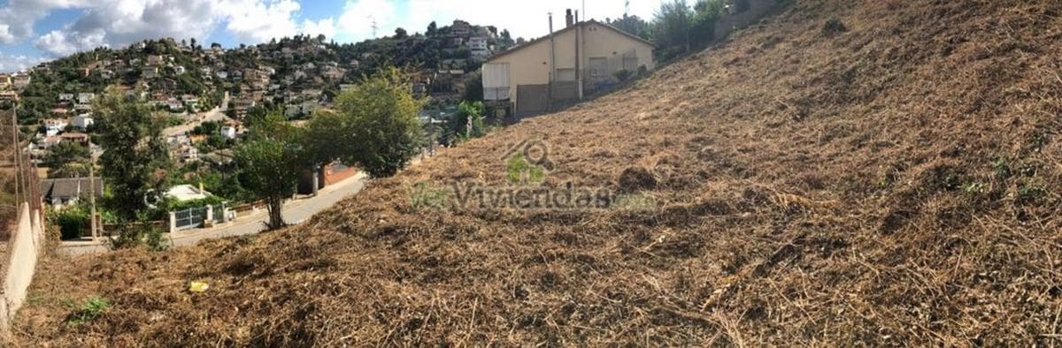 Terreno en venta en Torrelles de Llobregat, Barcelona photo 3