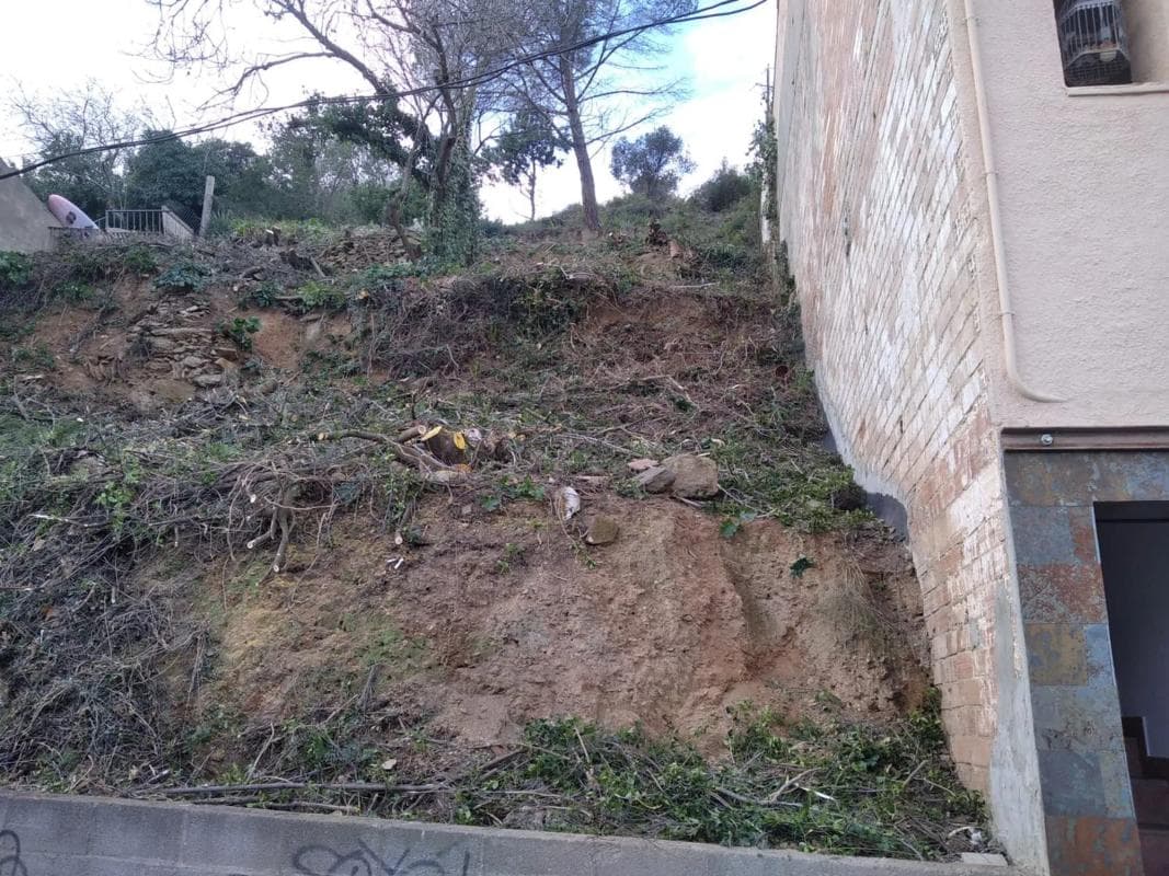 Terreno en venta en Torrelles de Llobregat, Barcelona photo 2