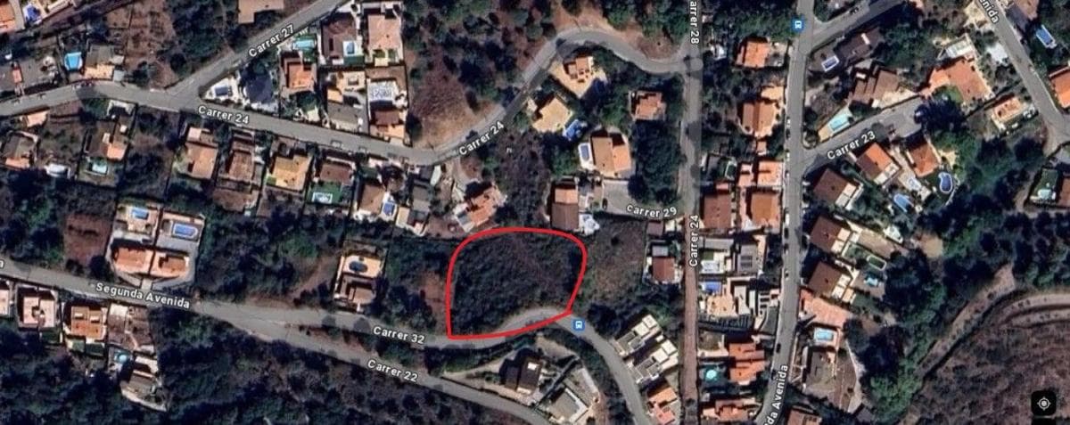 Terreno en venta en Torrelles de Llobregat, Barcelona photo 3