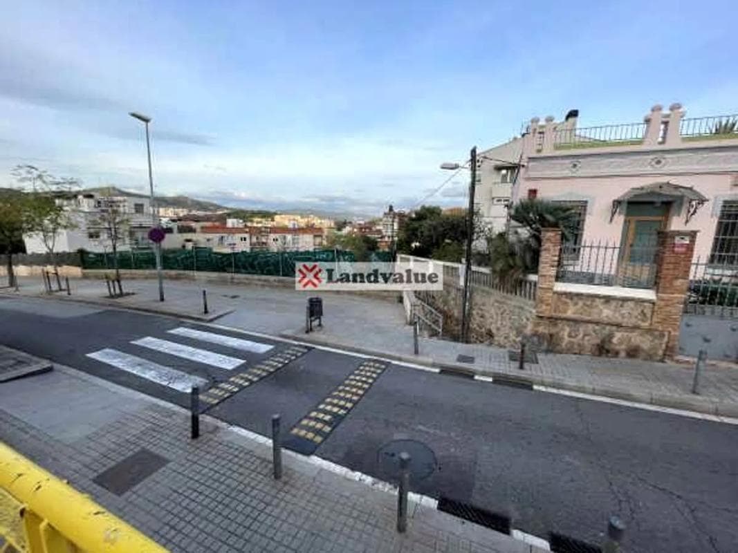 Terreno en venta en Barcelona, Barcelona photo 3