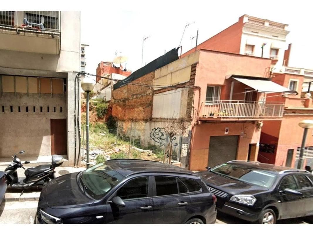 Terreno en venta en Badalona, Barcelona photo 4