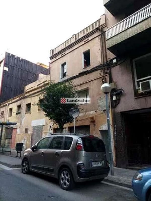 Terreno en venta en Badalona, Barcelona photo 2