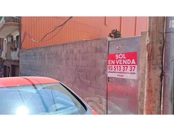 Terreno en calle de Florència photo 1