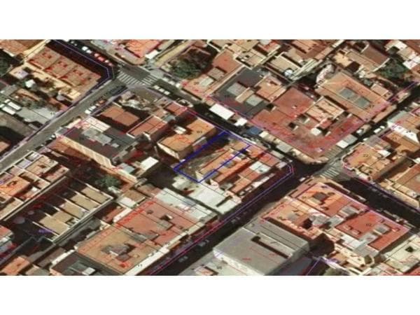 Terreno en calle de Florència thumbnail 1