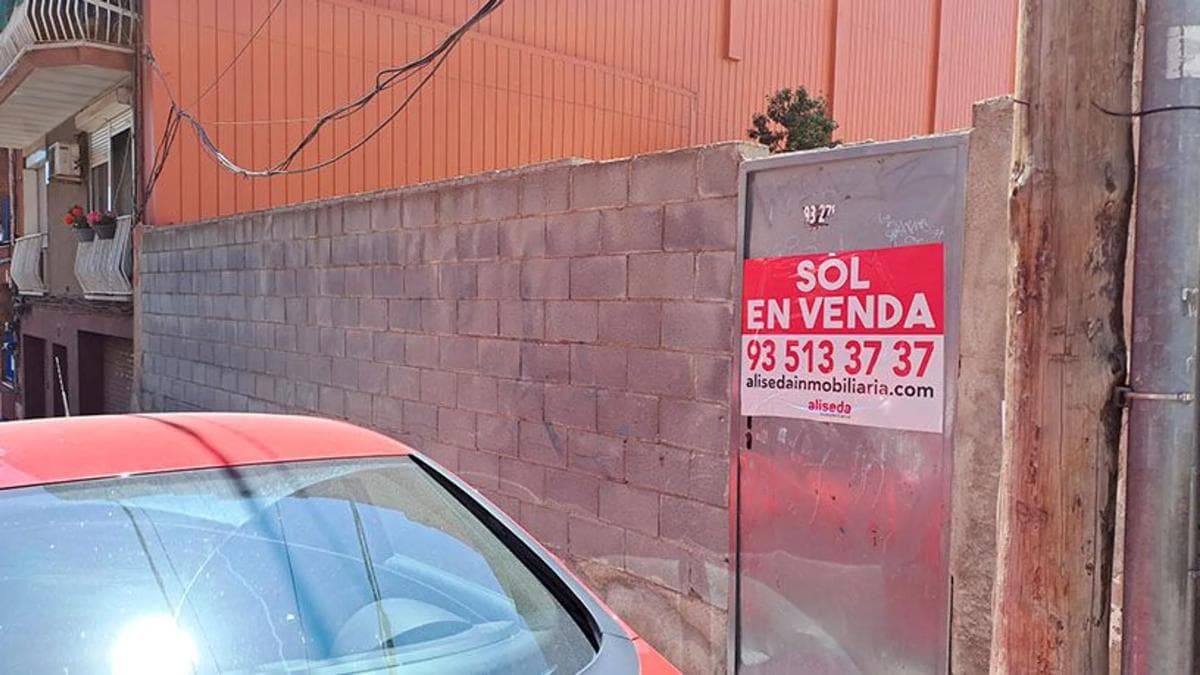 Terreno en venta en Santa Coloma de Gramenet, Barcelona photo 4